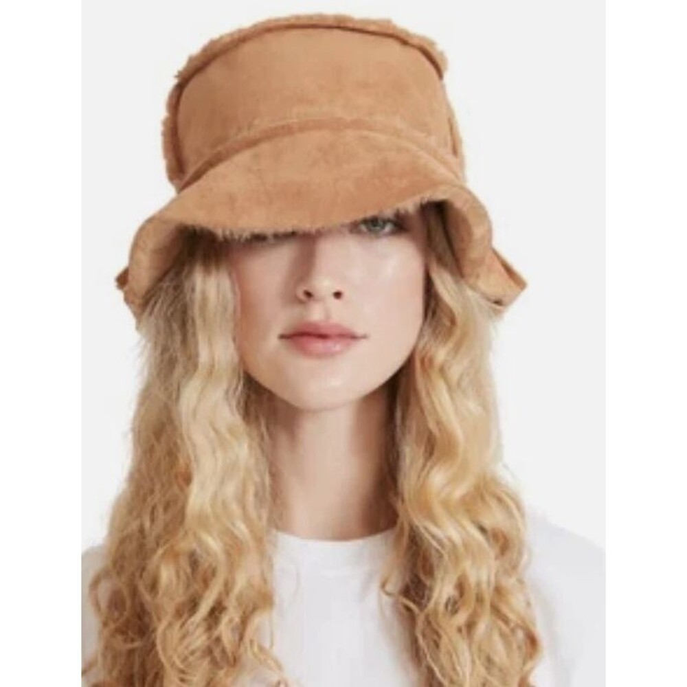 Steve Madden Reversible Bucket Hat